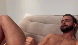 Pierre Enfiando coisa na propria Bunda