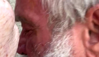Prickle sucking off dicks