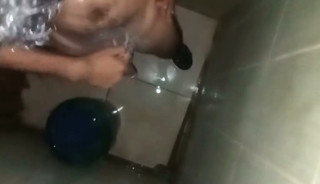 Man gets cocked and balls in single chamber bath