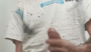Straight guy jerking off until he gets milk