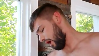 Amateur twink barebacked and facialized by hairy BF