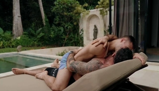 GromBurjaxAppolloninBali