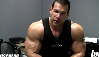 Steve Kuclo Training Arms-Muscular Development