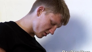Hung jock kissed and sucked off by his handsome boyfriend