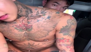 Asian twinks Jallgone and Eugenegg99 fuck in car