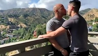 Sean Zevran & Luisito Anthony fuck bareback