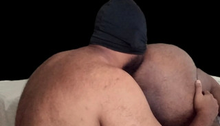 daddy's big butt ...can't stop eating