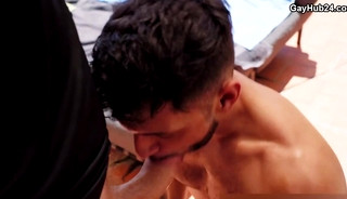 Bareback German cock for Colombian bottom