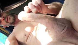 Another good cumshot in the car, remi06cam4