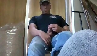 Str8 bear daddy stroke at work