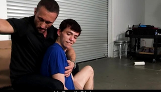 He Knows How To Find A Hole By Breeding The Lucky  Right There In The Garage - Fathers Day S