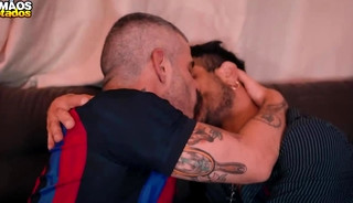 ENTRE PAIS