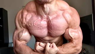 Hung College Muscle Jock Unveils His Thick Cock