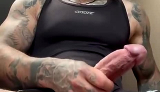 Jerking off while wearing my wrestling singlet