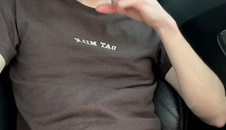 Uncut Tw!nk Filling D0nut W1th W@rm Cr3am