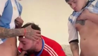 Chileno Carlos Sandoval follando con 2 Argentinos