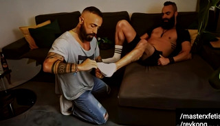 399.8 playtime for two muscular superheroes