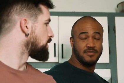 Moving Out – Jason Vario, Alex Montenegro and Thyle Knoxx