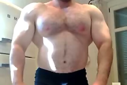 ICE CUM Eating